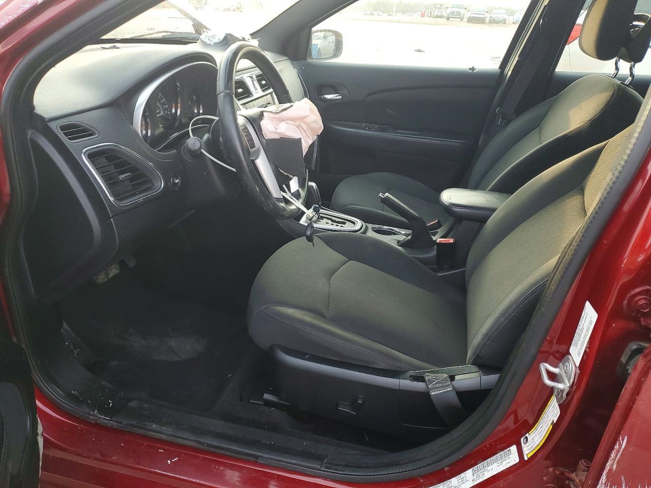 2011 Chrysler 200 Touring - Фото 7