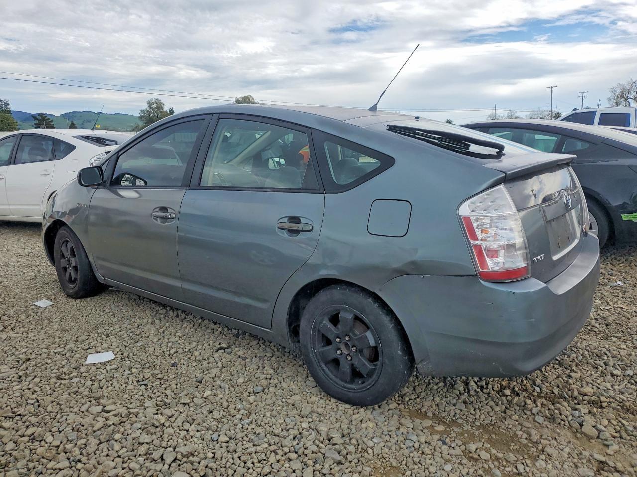 2005 Toyota Prius Base - Фото 2