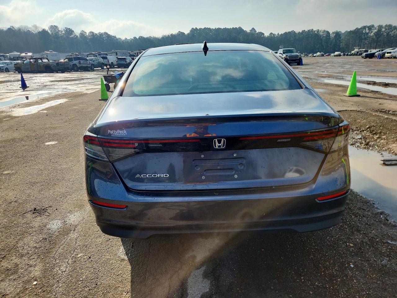 2024 Honda Accord Ex - Image 6