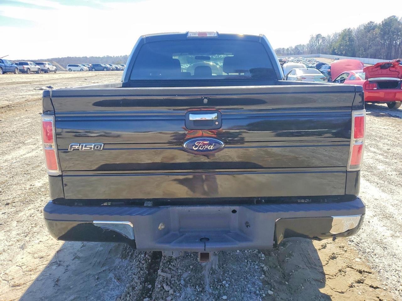 2011 Ford F150 Super Cab - Фото 6