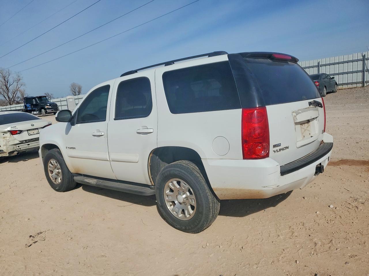 2008 GMC Yukon - Фото 2