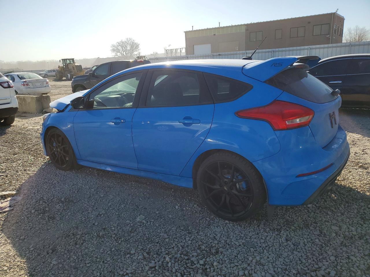 2017 Ford Focus Rs - Фото 2