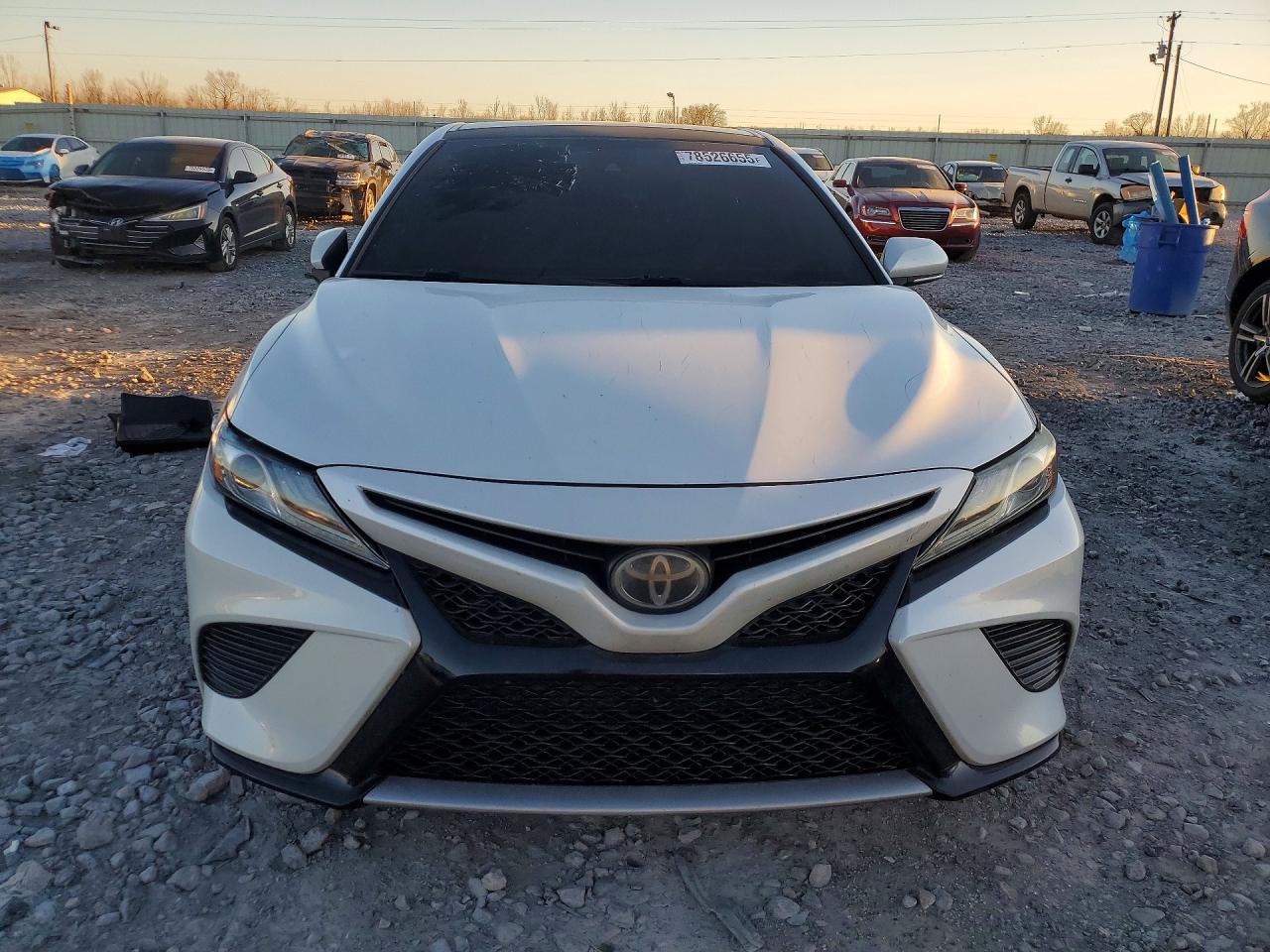2019 Toyota Camry Xse - Фото 5