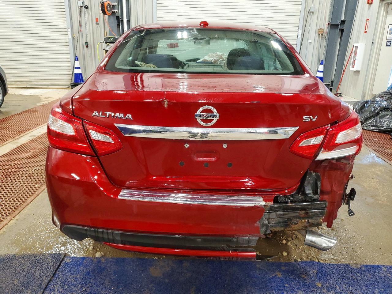 2017 Nissan Altima 2.5 - Image 6