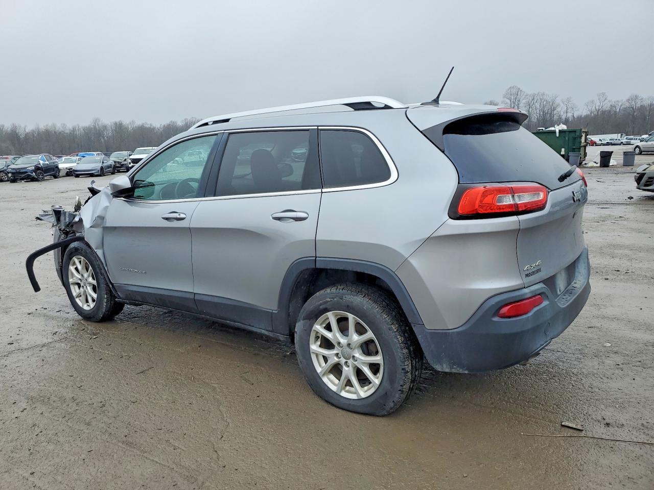 2014 Jeep Cherokee Latitude - Фото 2