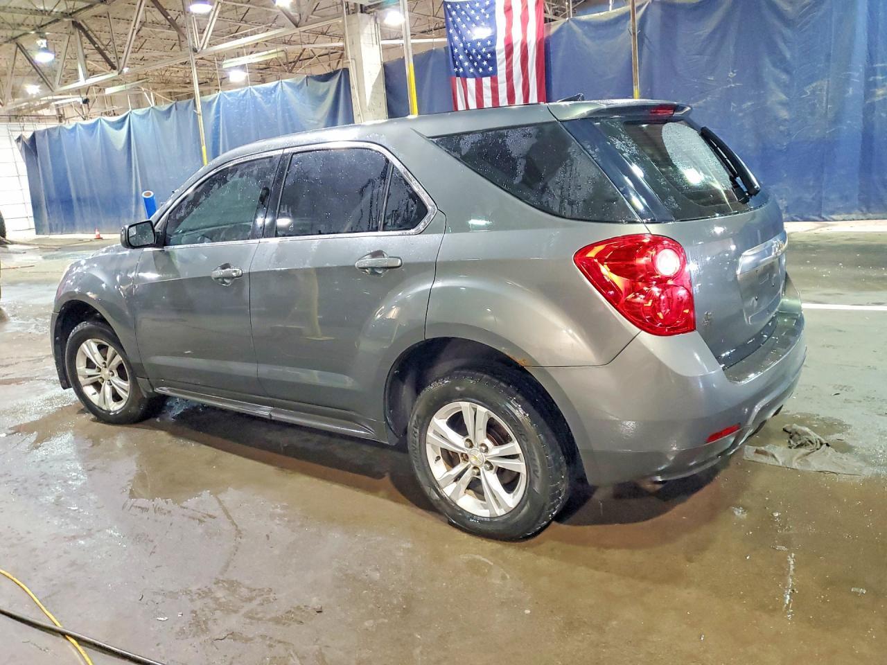 2013 Chevrolet Equinox Ls - Image 2