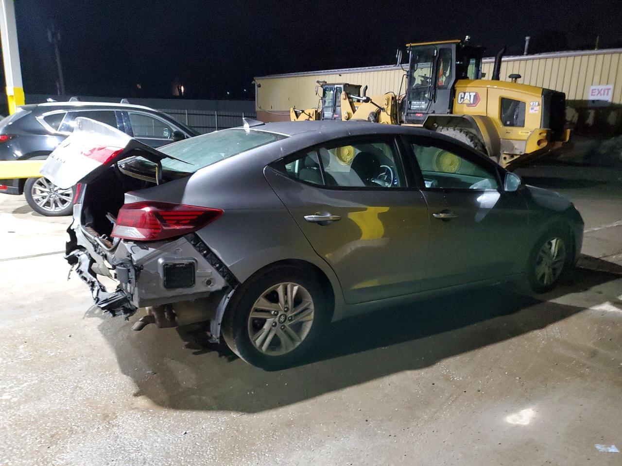 2020 Hyundai Elantra Sel - Image 3