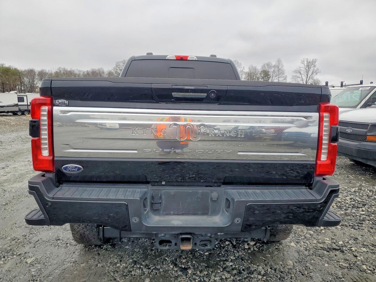 2024 Ford F250 Super Duty - Фото 6