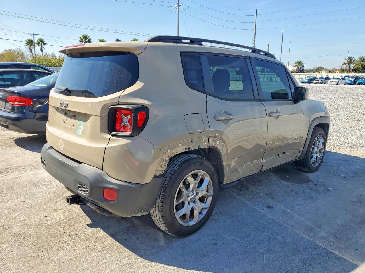 2015 Jeep Renegade Latitude - Фото 3