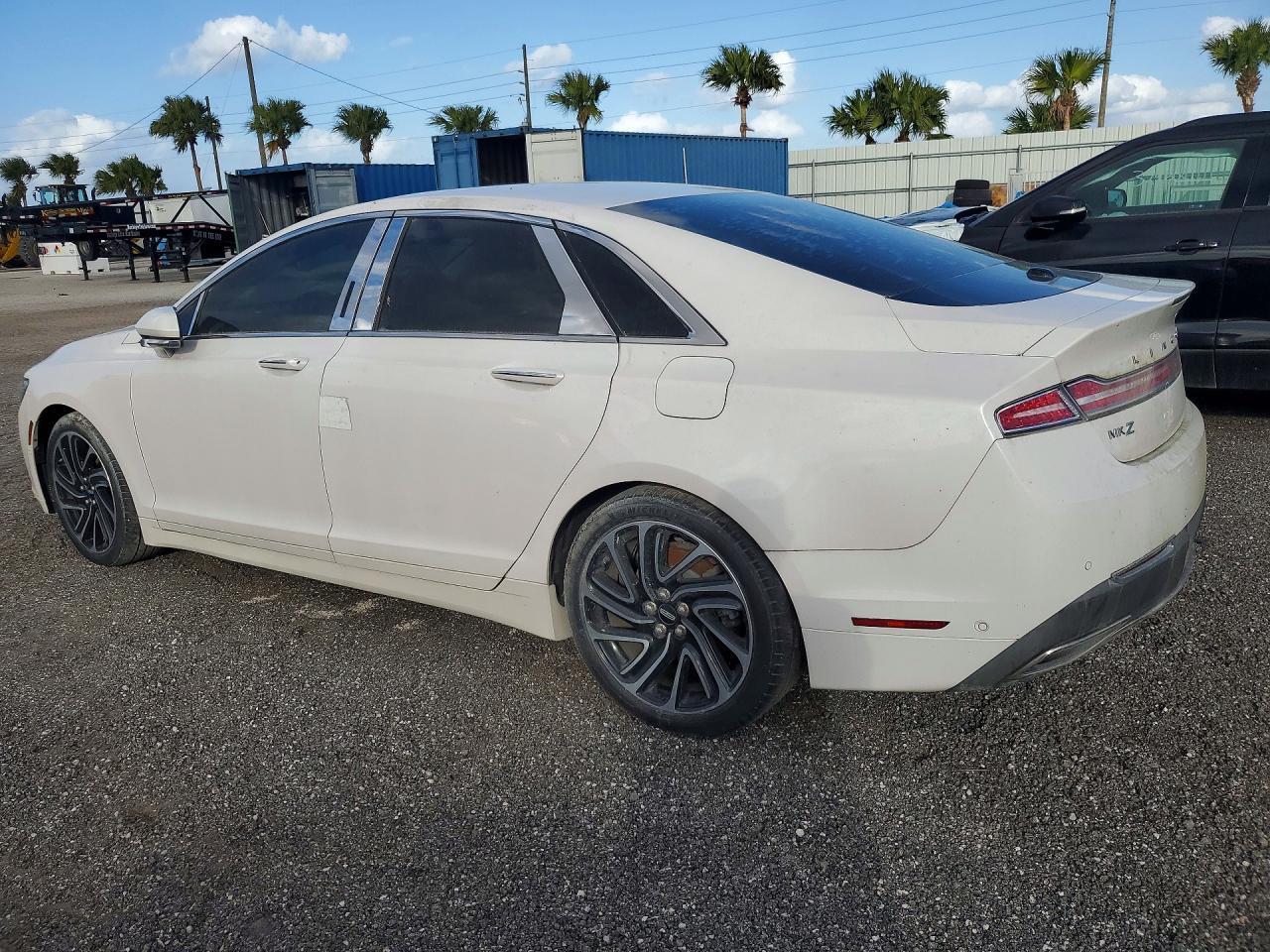 2020 Lincoln Mkz Reserve - Image 2
