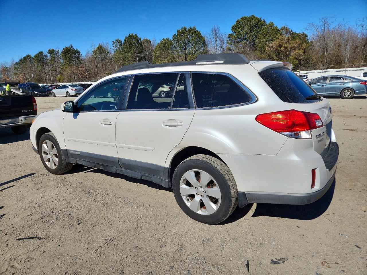2012 Subaru Outback 2.5I Premium - Image 2
