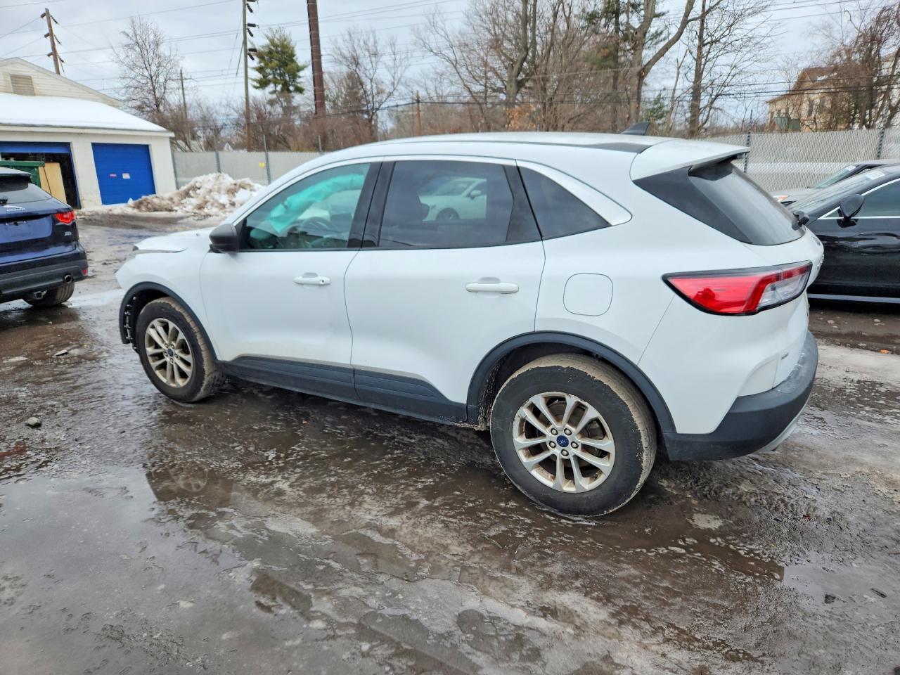 2022 Ford Escape Se - Image 2