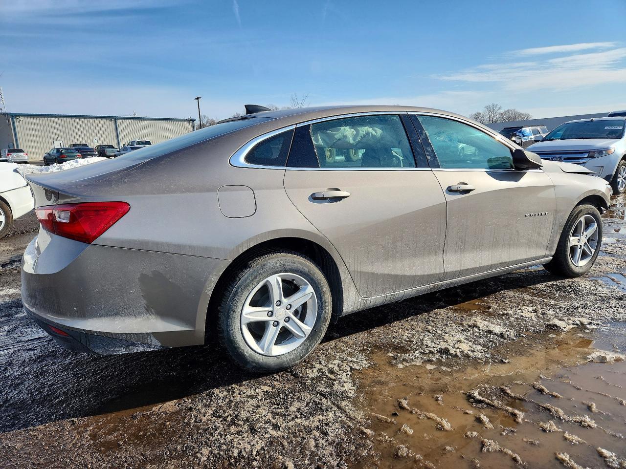 2023 Chevrolet Malibu Ls - Фото 3