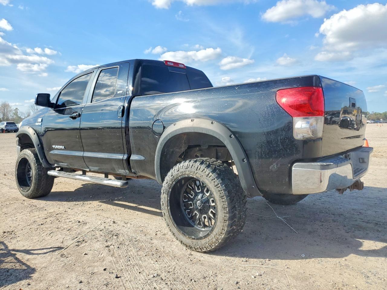 2007 Toyota Tundra Double Cab Sr5 - Image 2