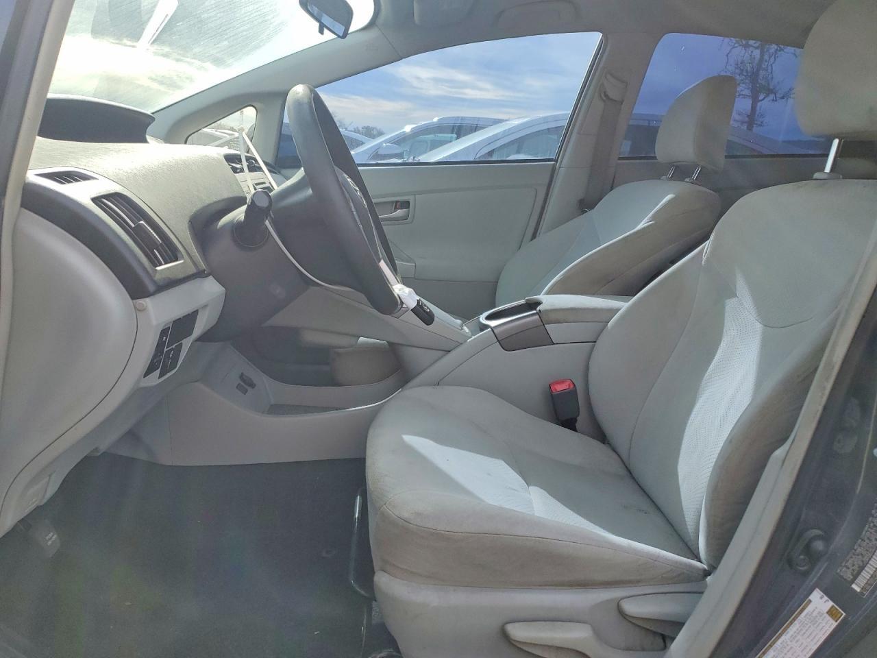 2013 Toyota Prius - Фото 7