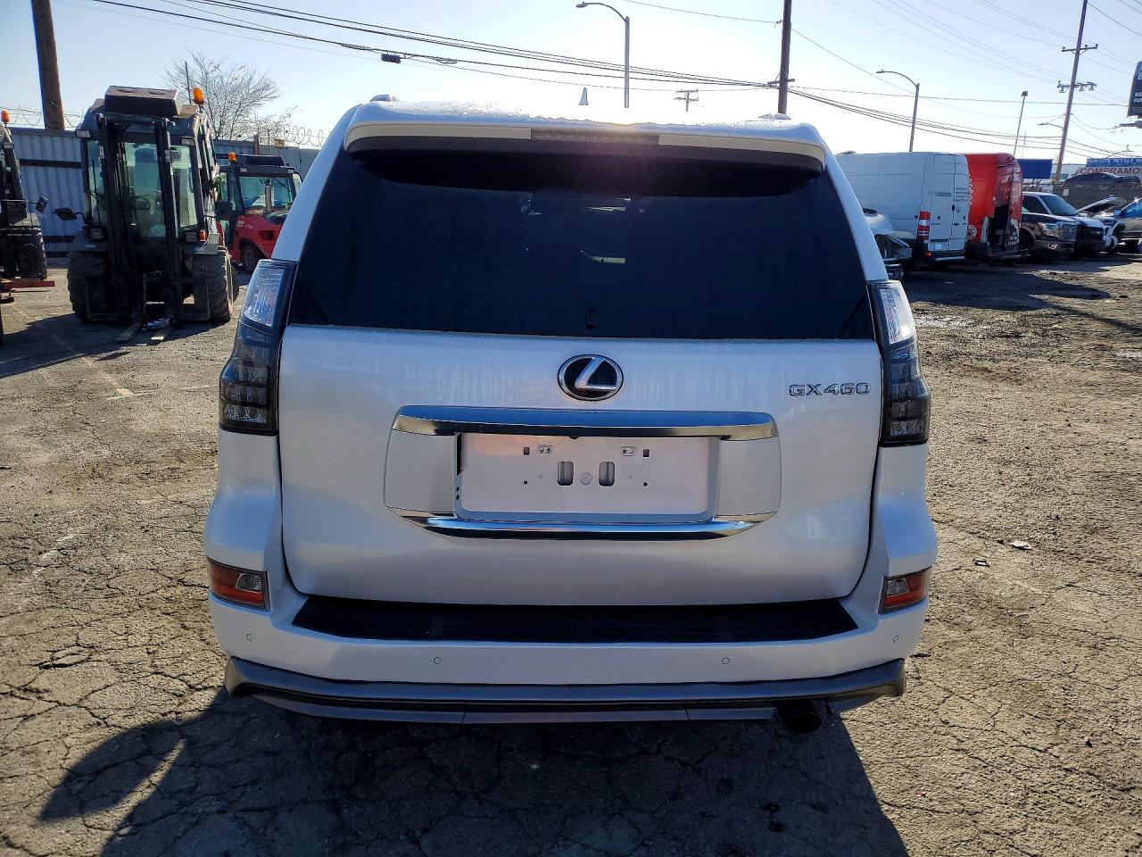 2023 Lexus Gx 460 Luxury - Image 6