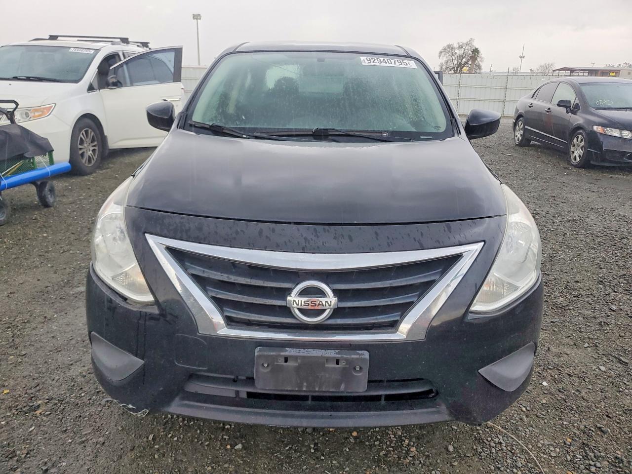 2016 Nissan Versa S - Фото 5