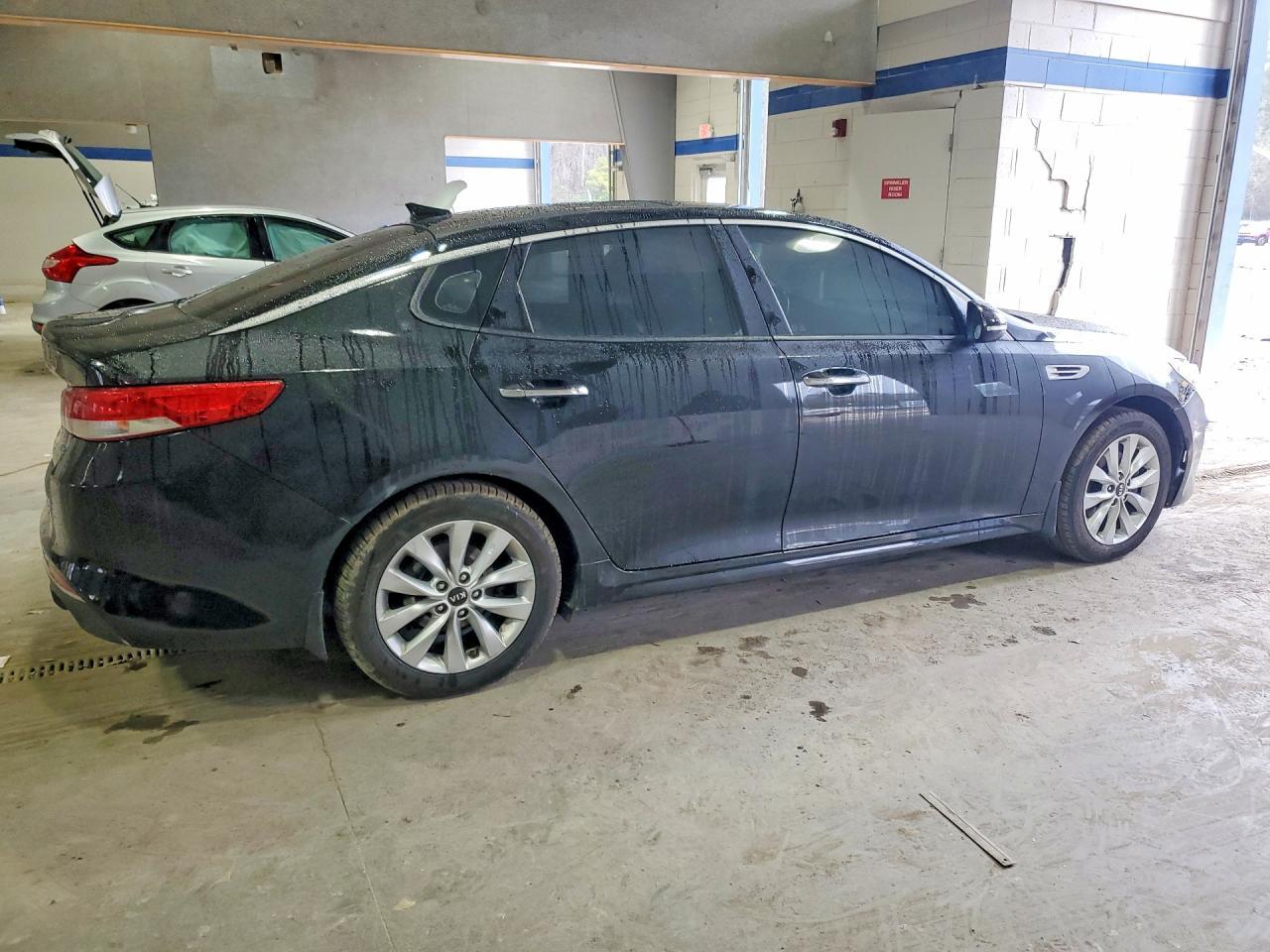 2016 Kia Optima Ex - Фото 3