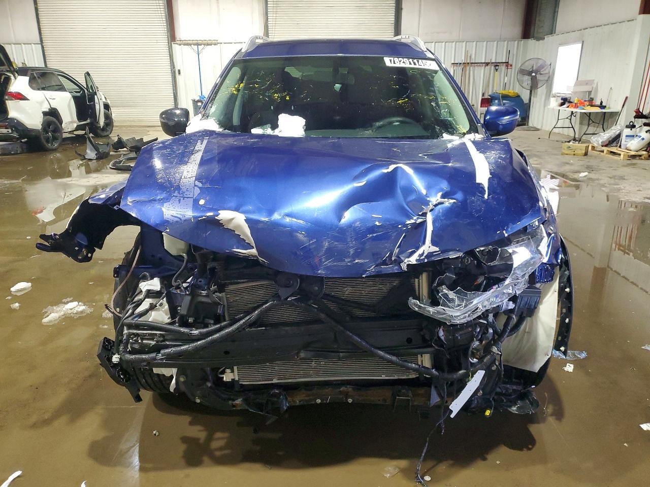 2017 Nissan Rogue S - Image 5