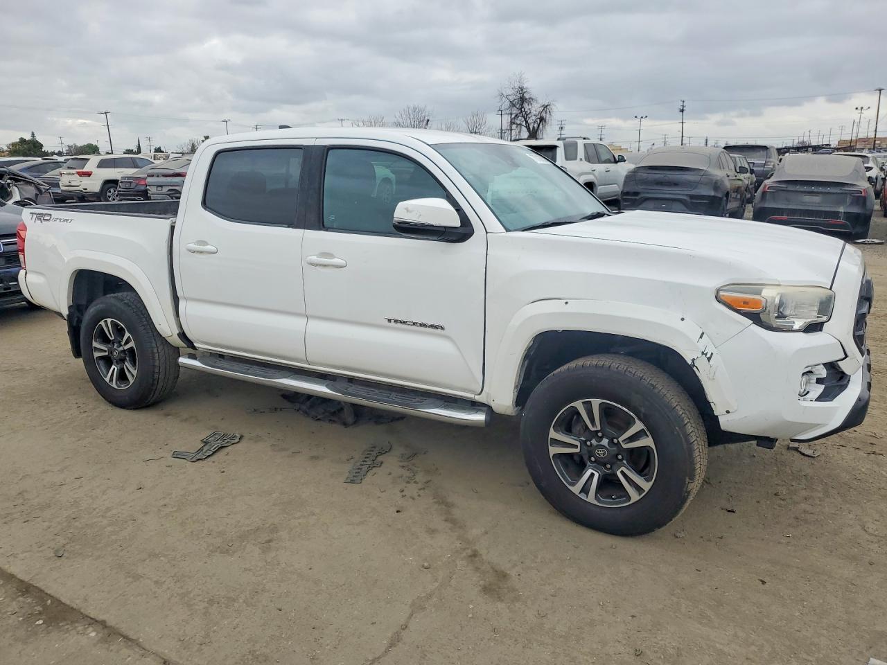 2019 Toyota Tacoma Double Cab - Фото 4