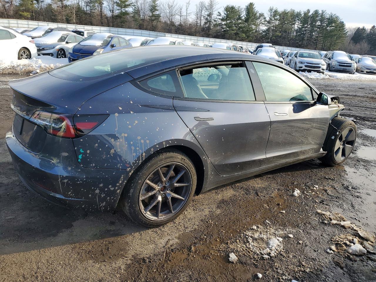 2023 Tesla Model 3 - Image 3