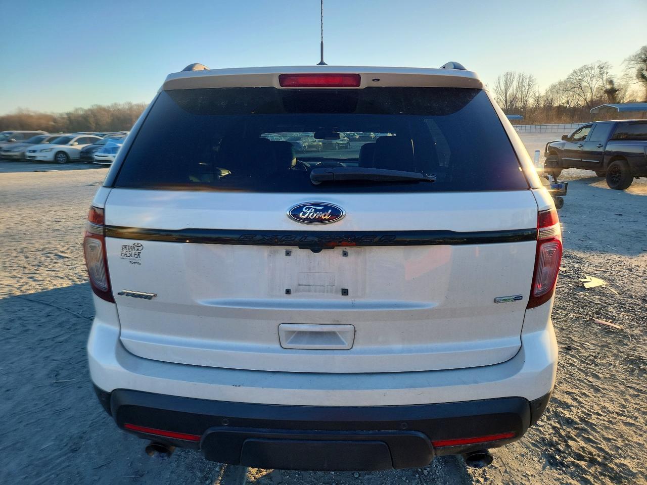 2015 Ford Explorer - Image 6