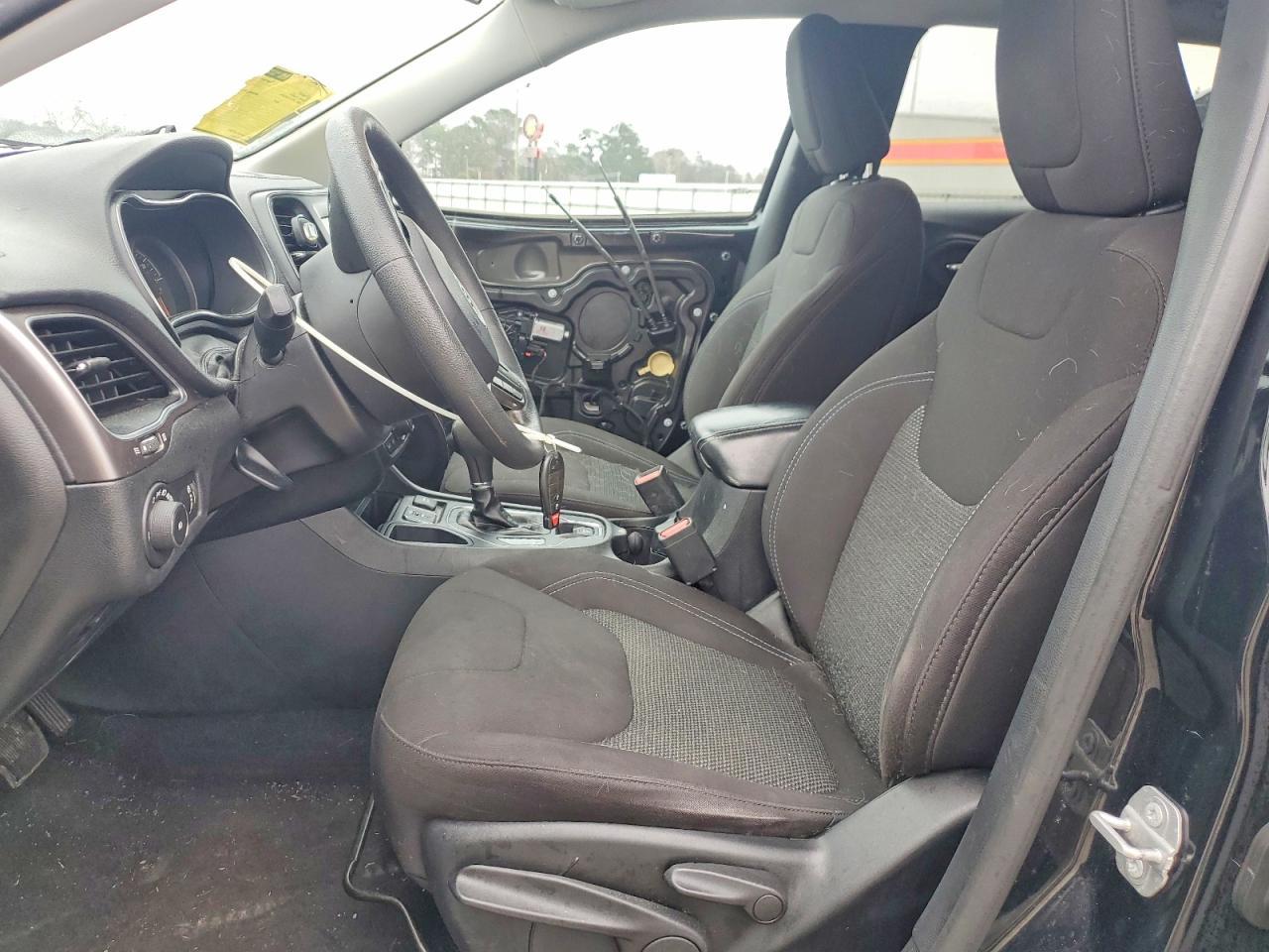 2019 Jeep Cherokee Latitude - Фото 7
