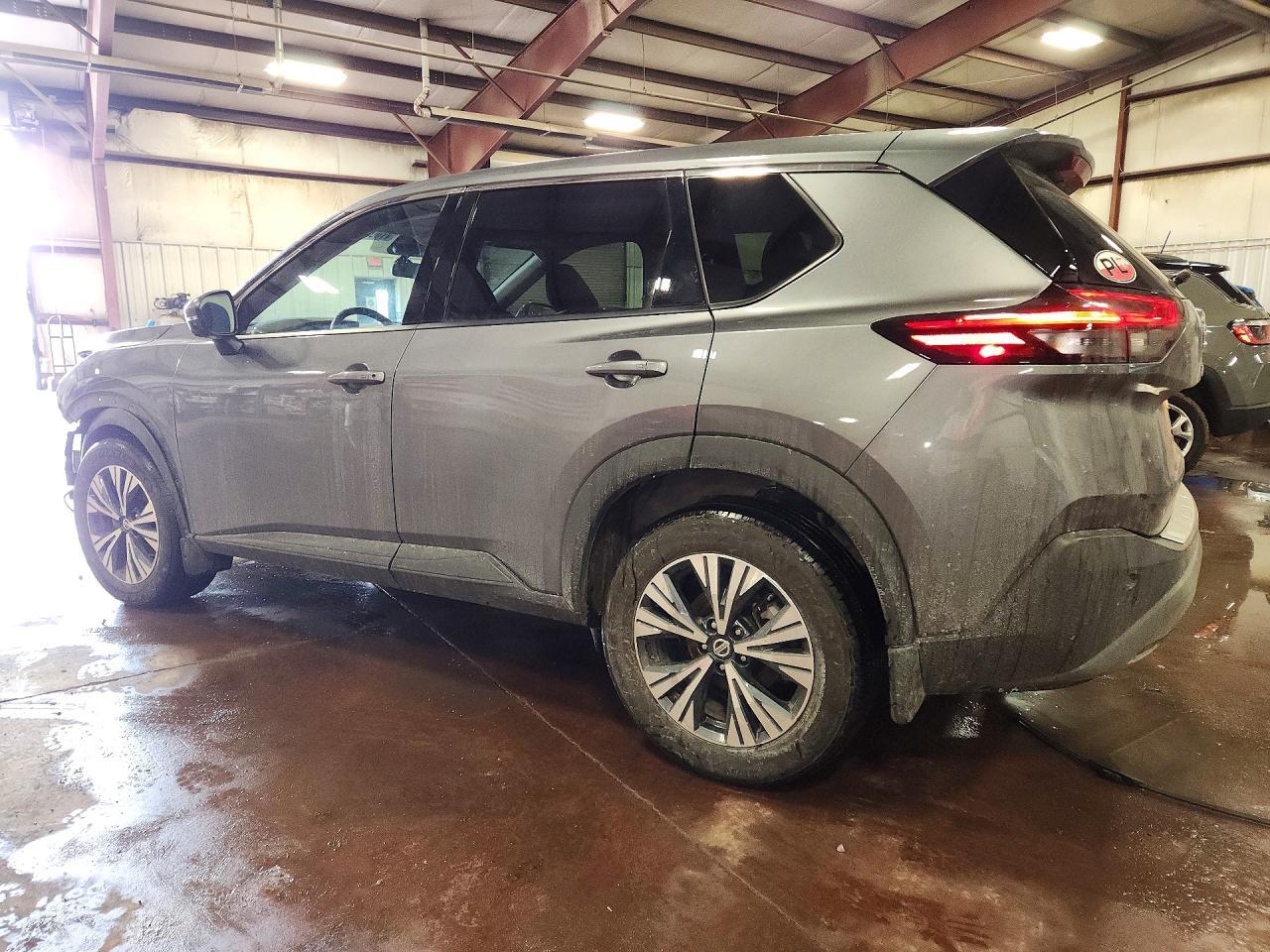 2021 Nissan Rogue Sv - Фото 2
