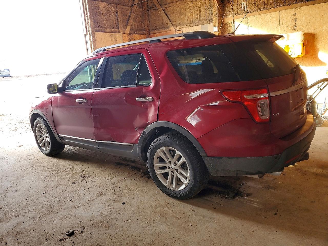 2015 Ford Explorer Xlt - Фото 2