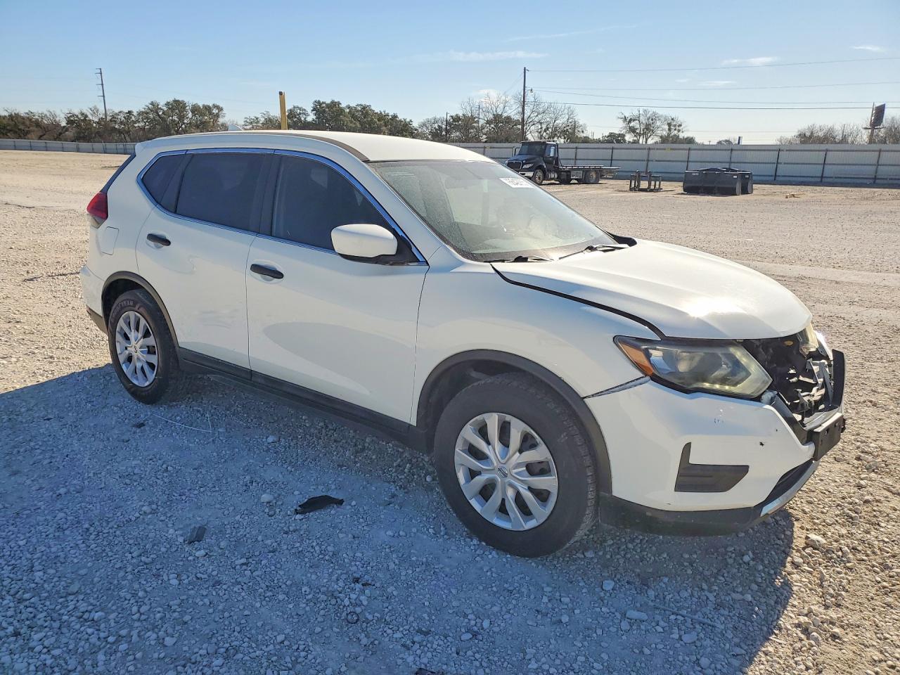 2017 Nissan Rogue S - Фото 4