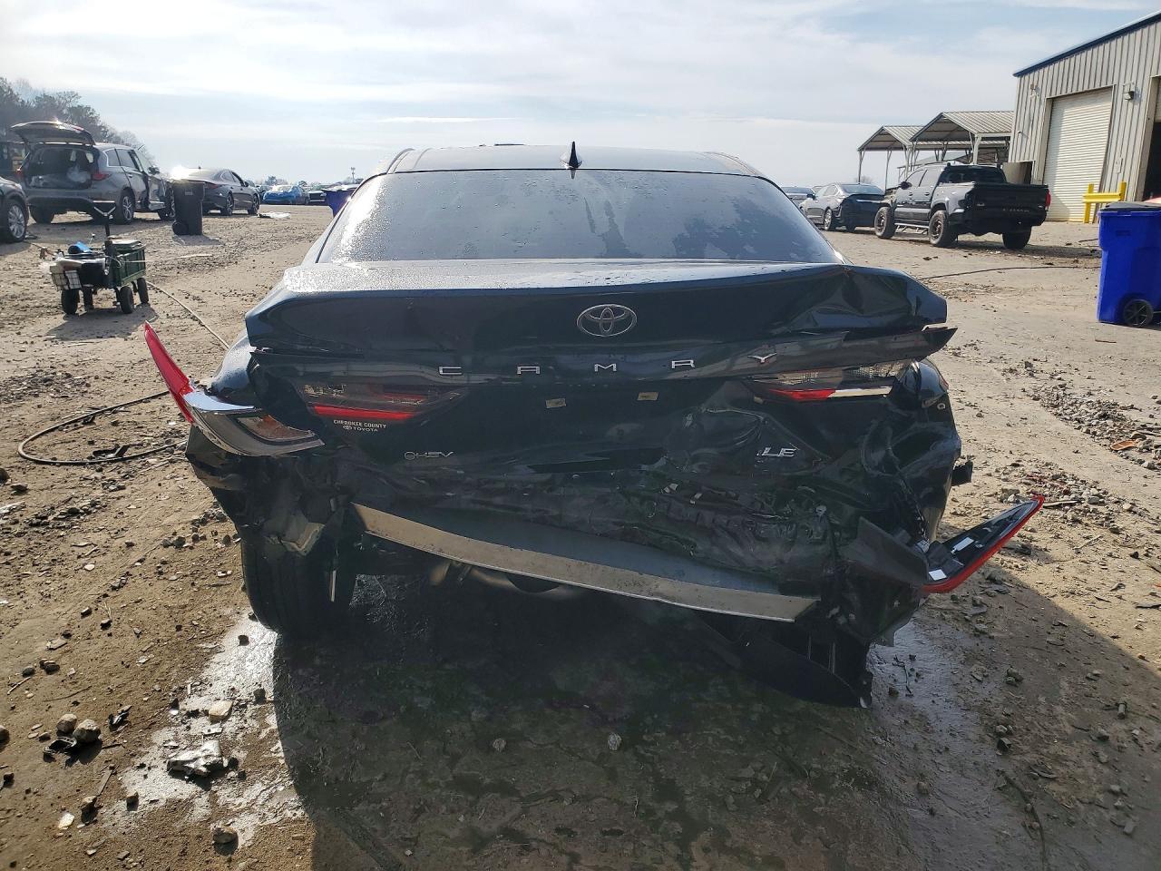 2025 Toyota Camry Le - Фото 6