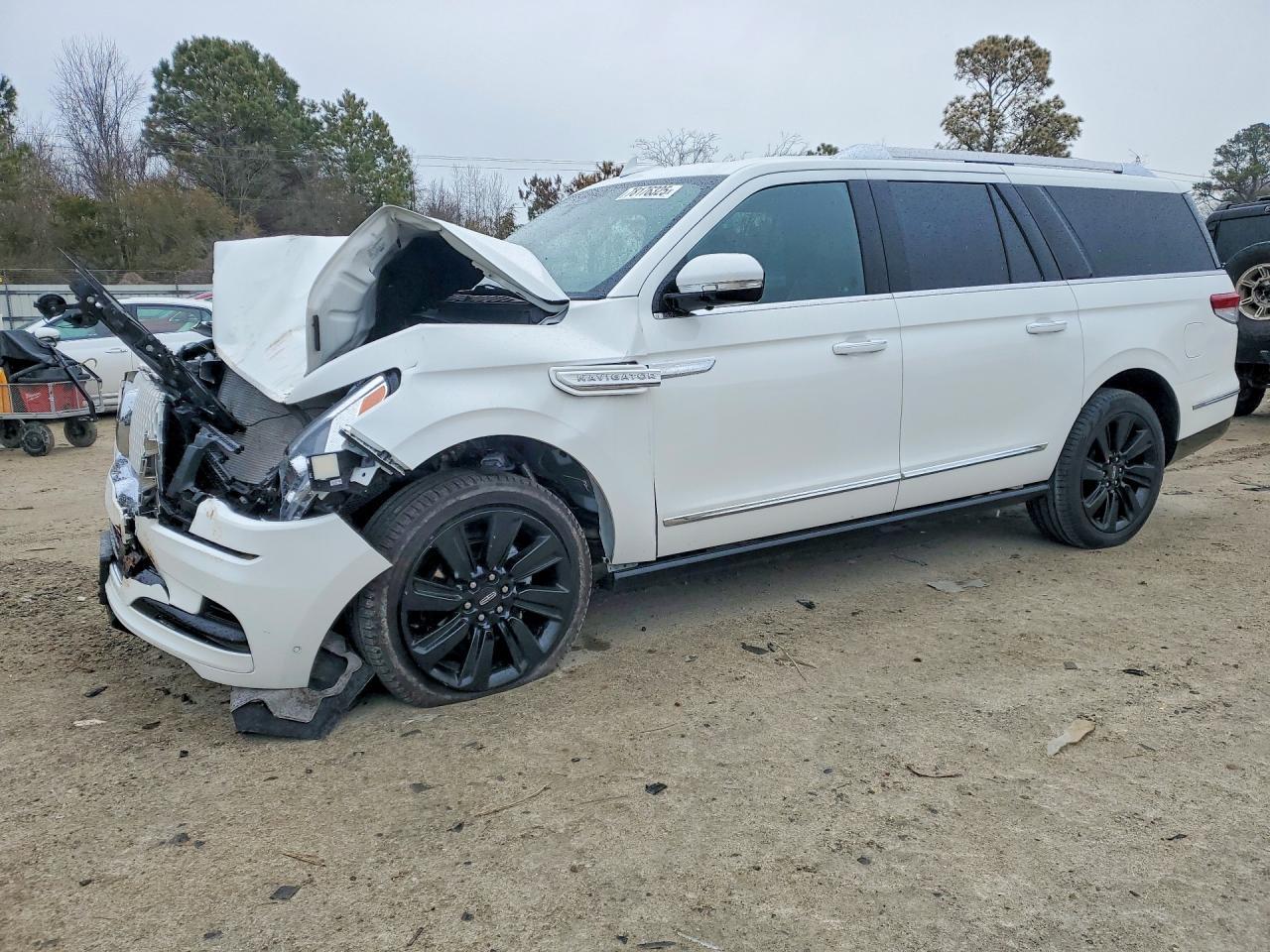 2022 Lincoln Navigator L Reserve