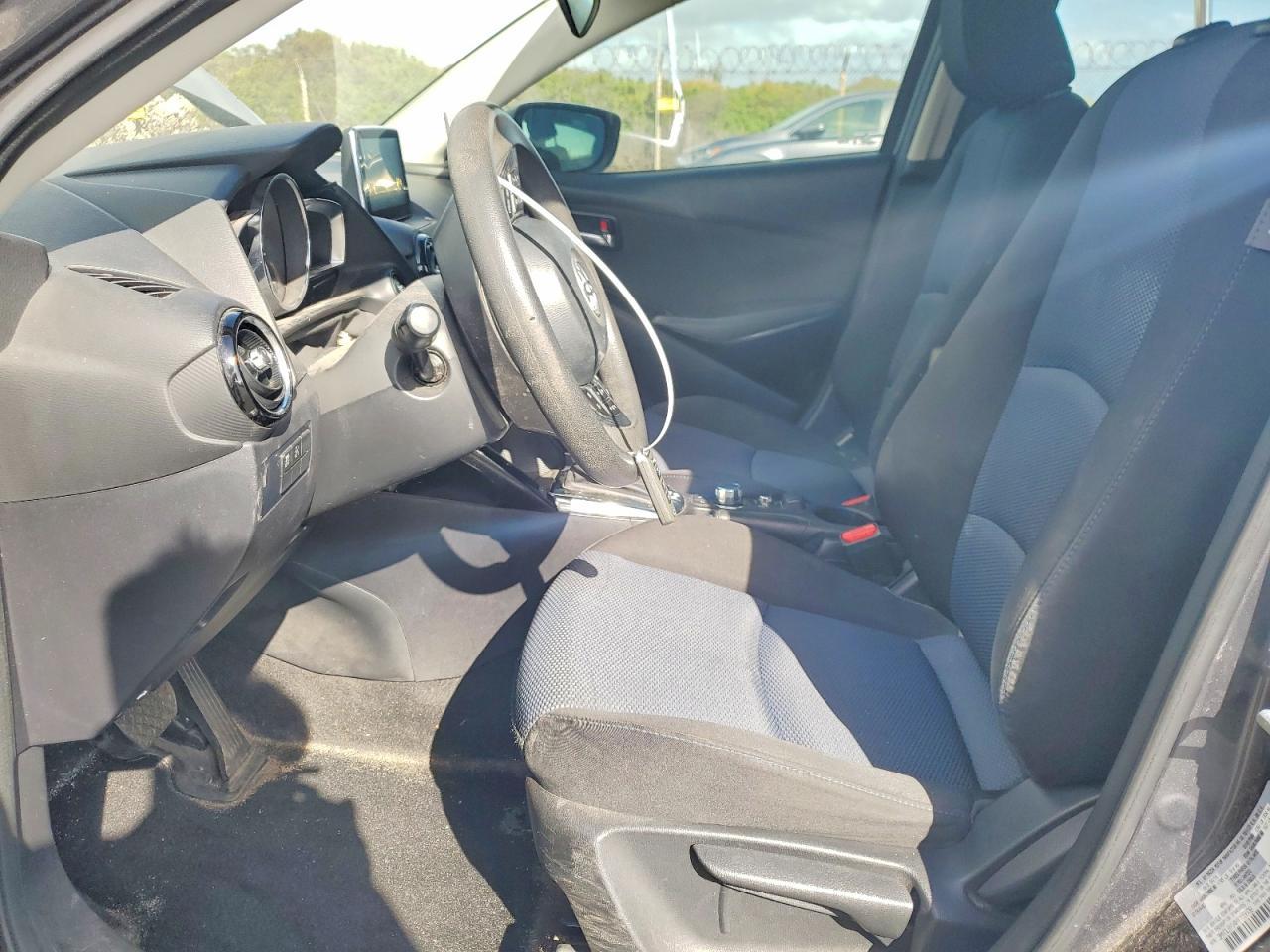 2017 Toyota Yaris Ia - Image 7