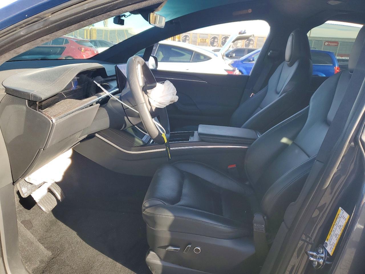 2023 Tesla Model X - Фото 7