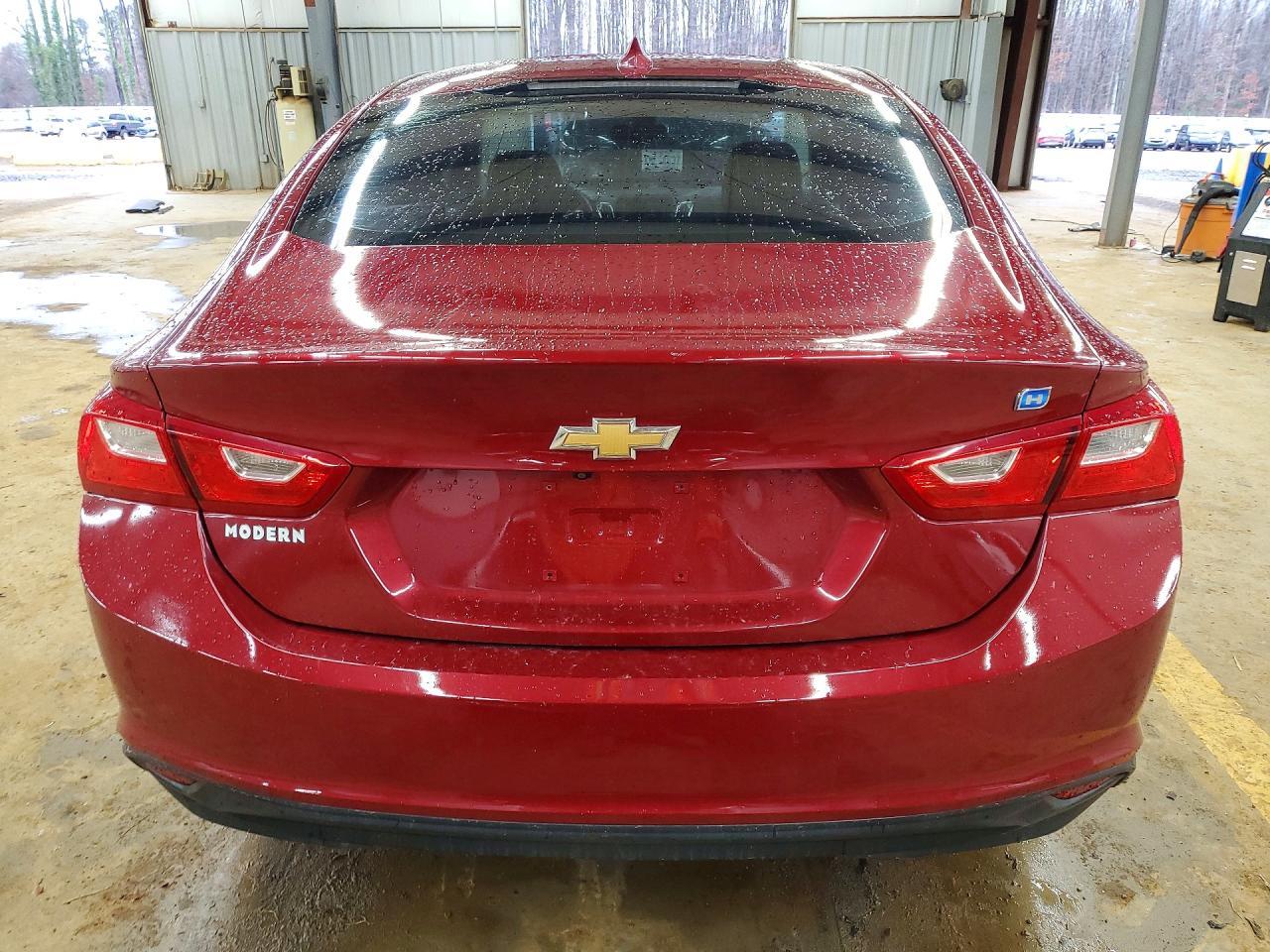 2017 Chevrolet Malibu Hybrid - Image 6