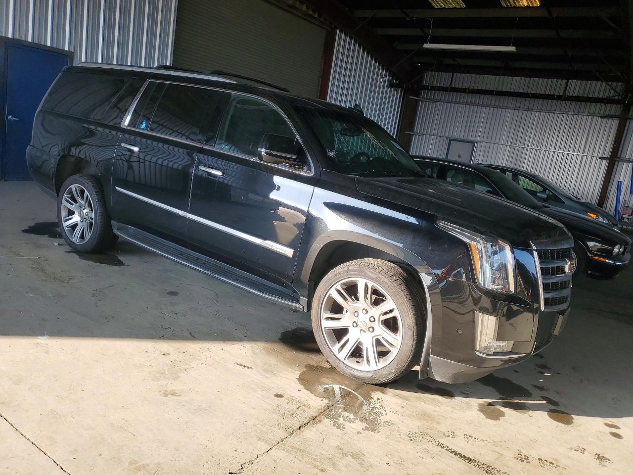 2018 Cadillac Escalade Esv Luxury - Image 4