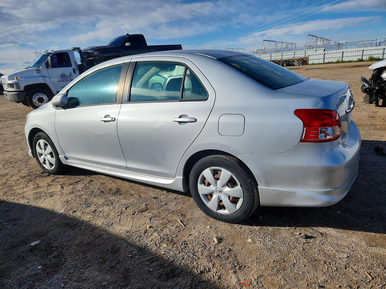 2008 Toyota Yaris - Фото 2