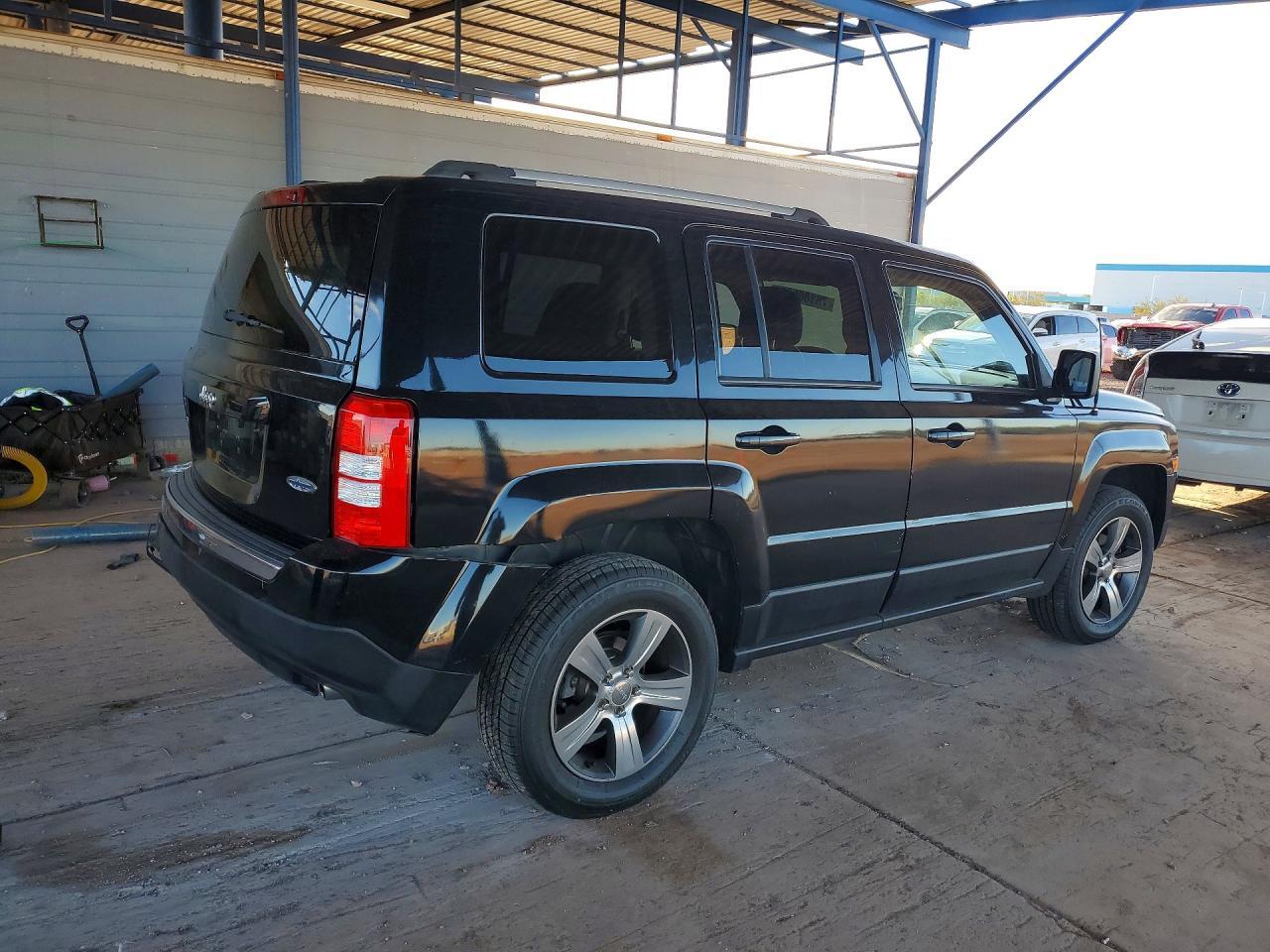 2017 Jeep Patriot - Image 3