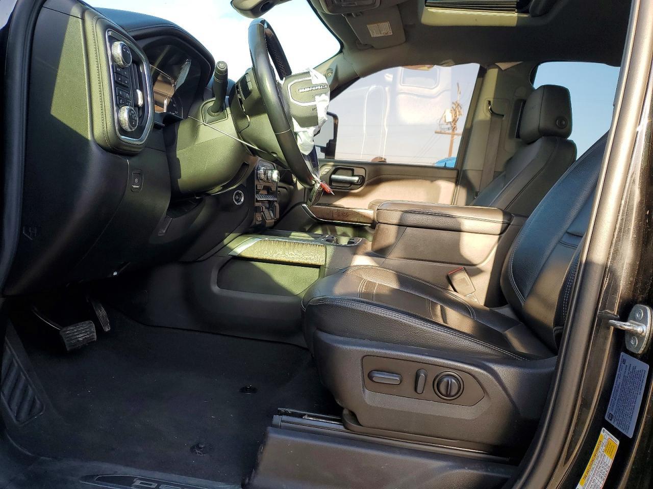 2022 GMC Sierra K2500 Denali - Image 7