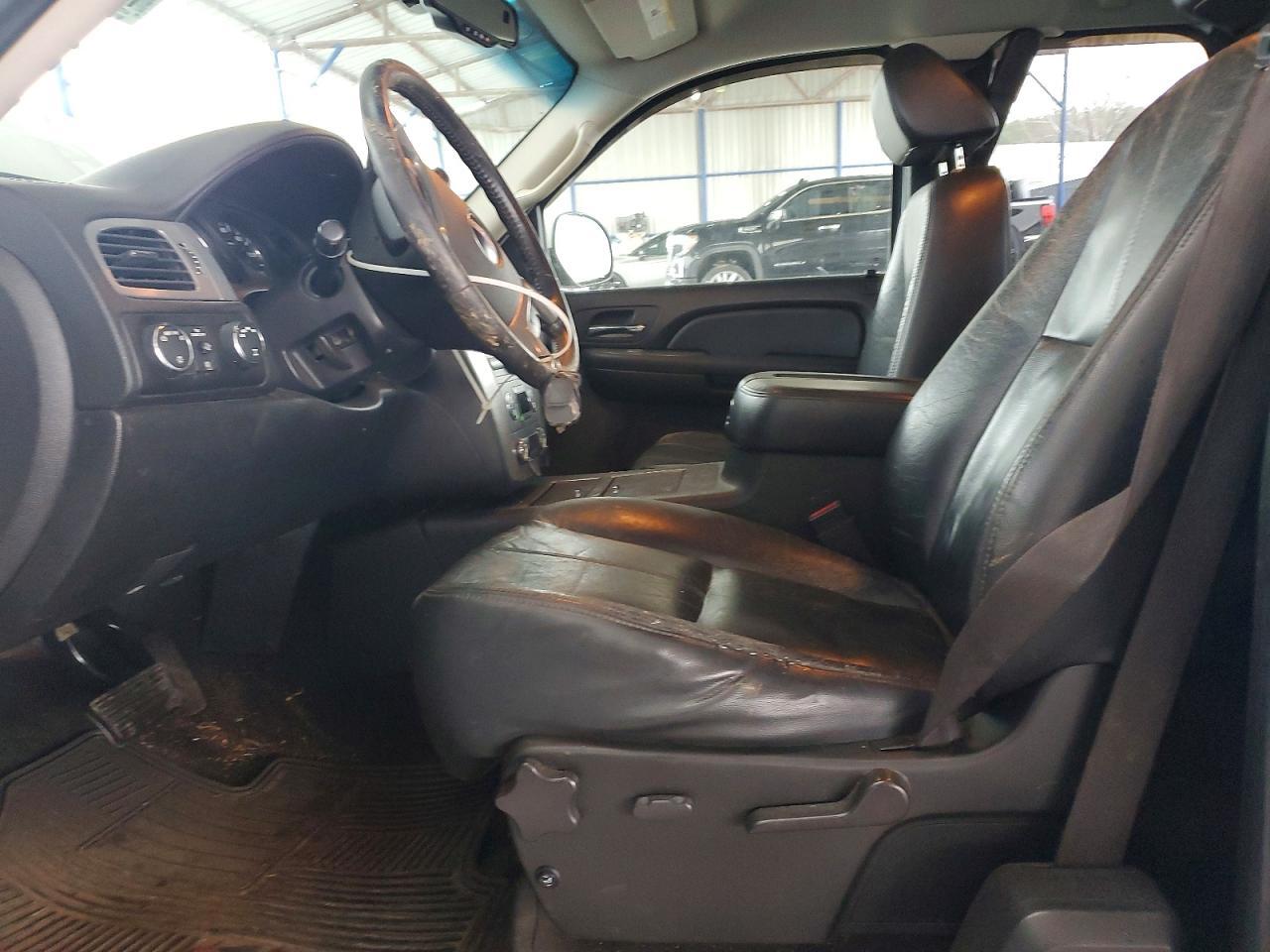 2008 GMC Sierra K1500 - Image 7