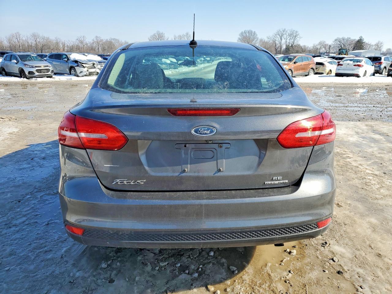 2015 Ford Focus Se - Image 6