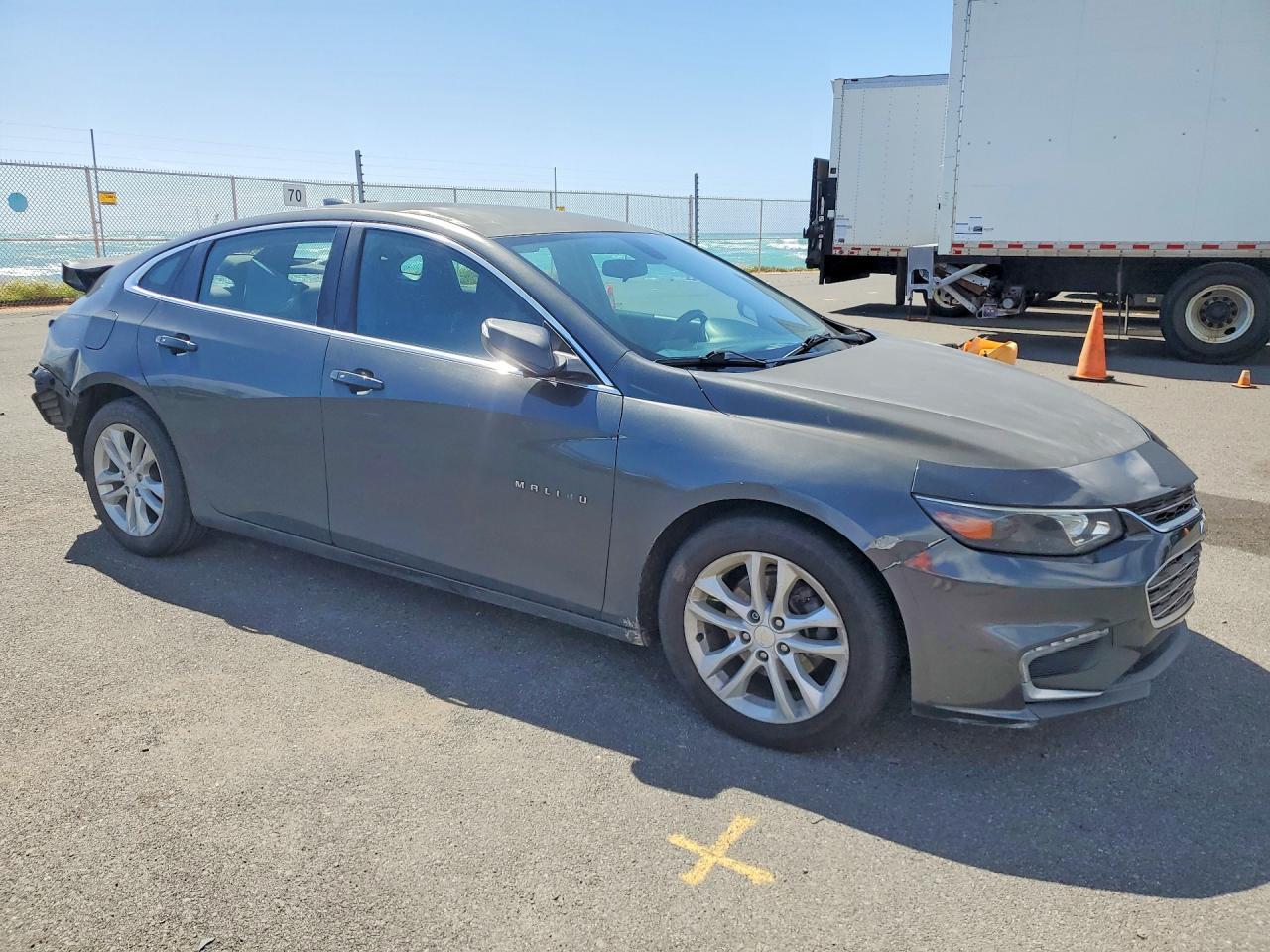 2017 Chevrolet Malibu Lt - Image 4