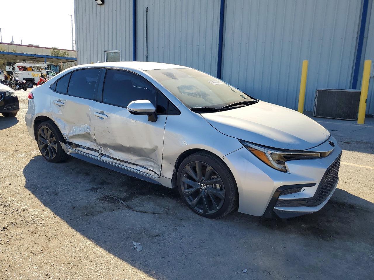 2024 Toyota Corolla Se - Фото 4