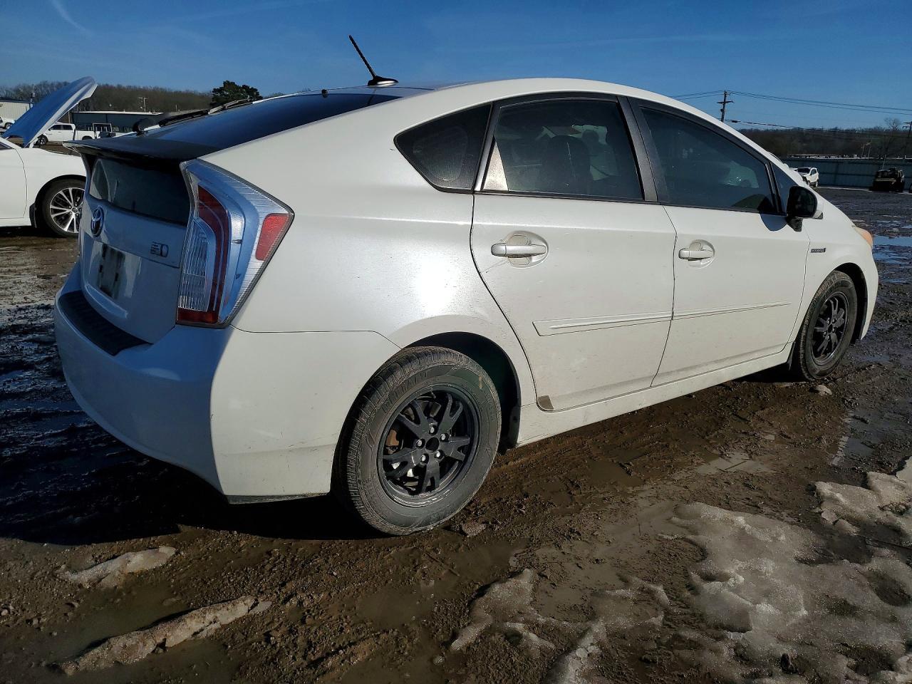 2013 Toyota Prius - Image 3