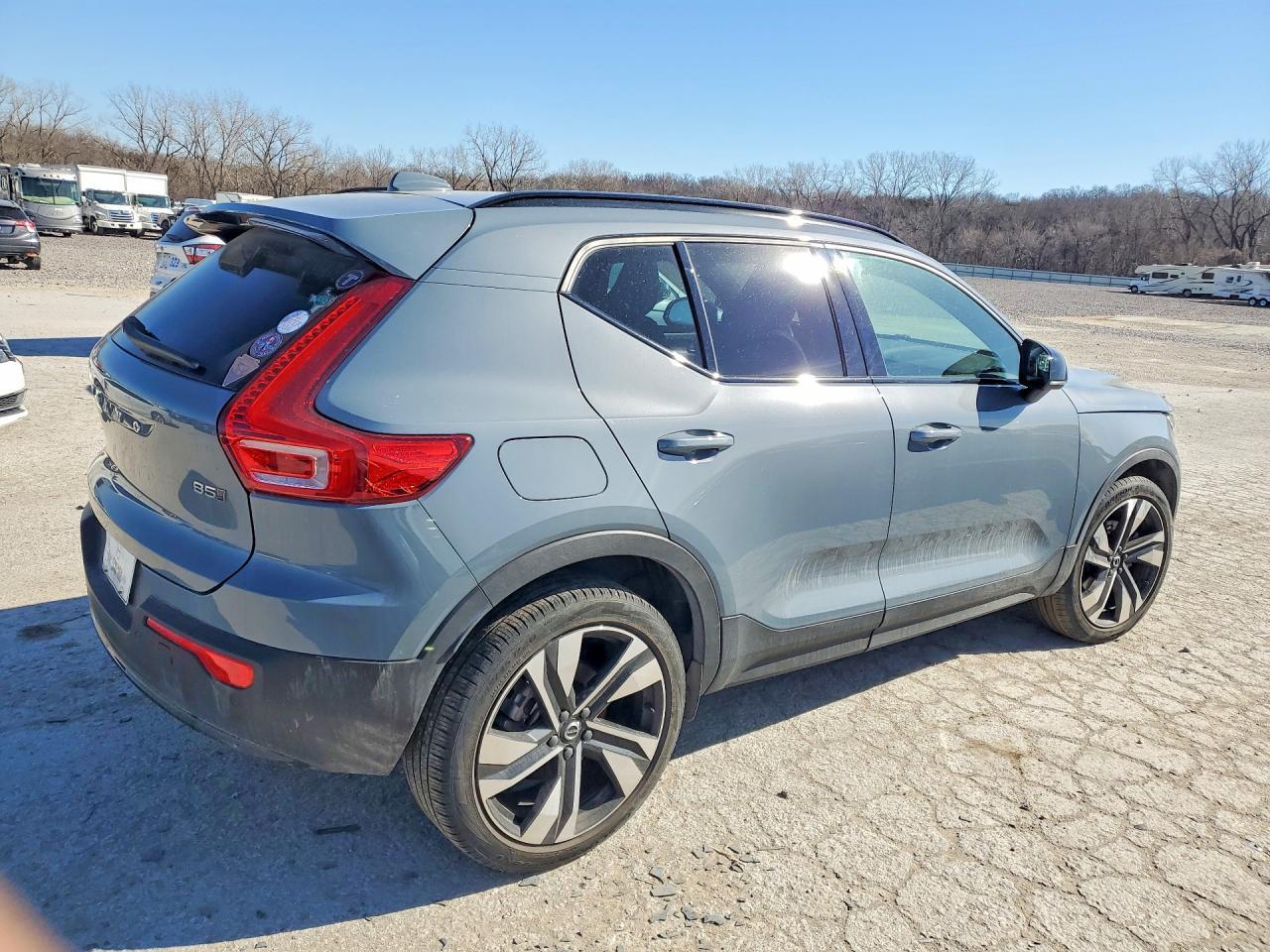 2023 Volvo Xc40 Plus - Фото 3