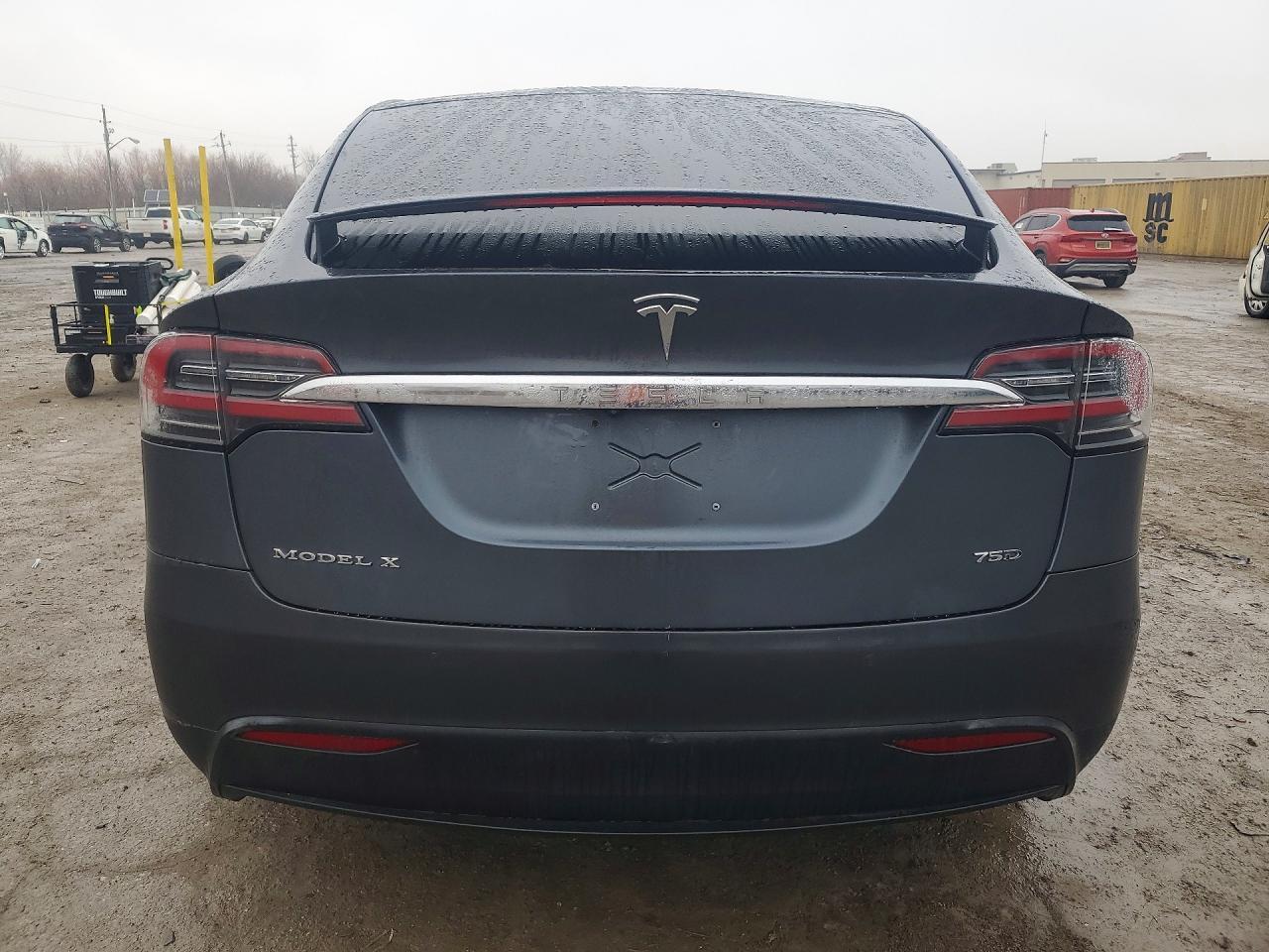 2017 Tesla Model X - Image 6