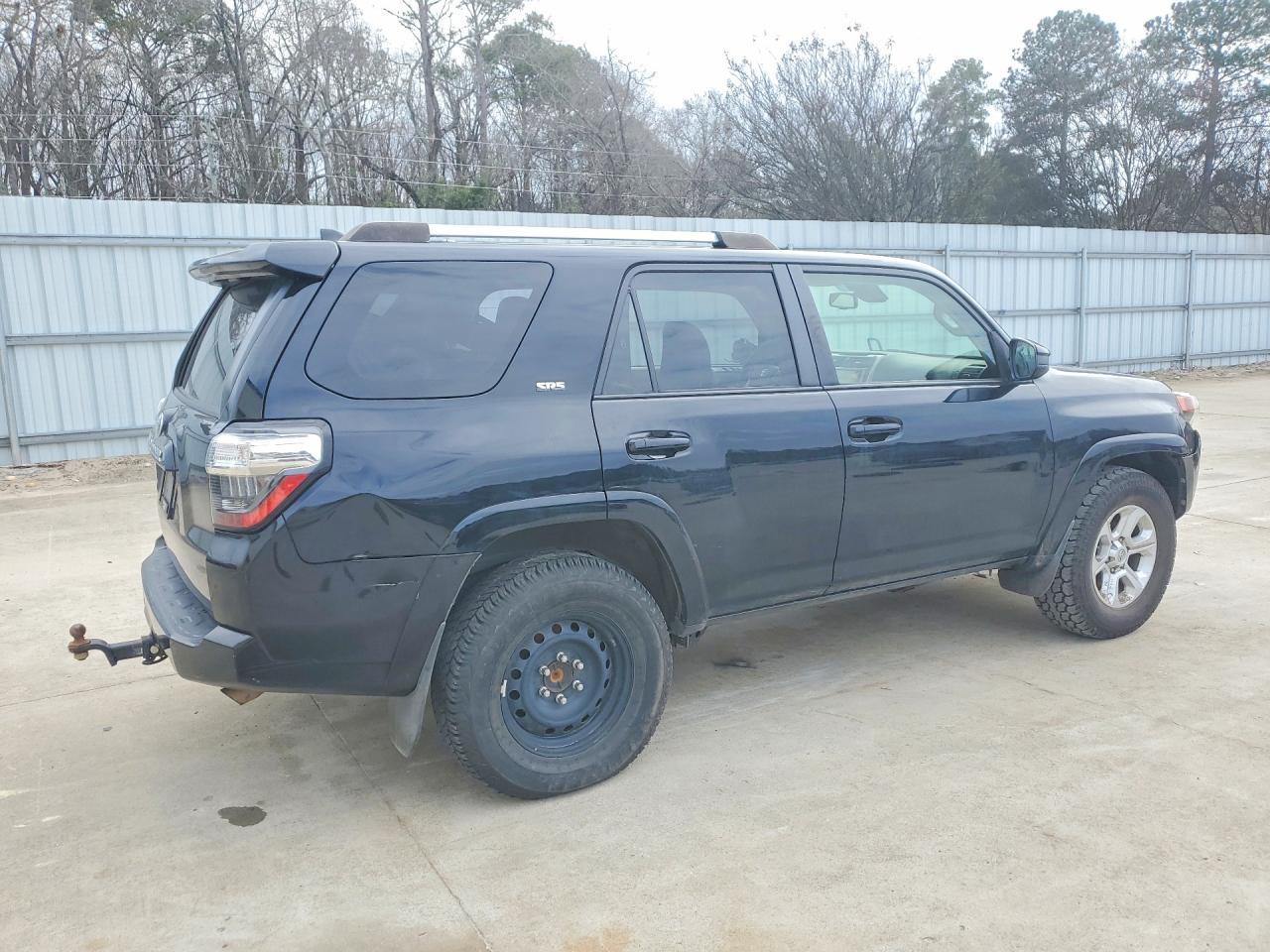 2021 Toyota 4Runner Sr5 - Фото 3