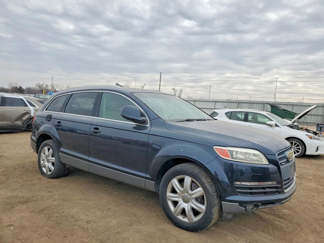2007 Audi Q7 4.2 Quattro - Image 4