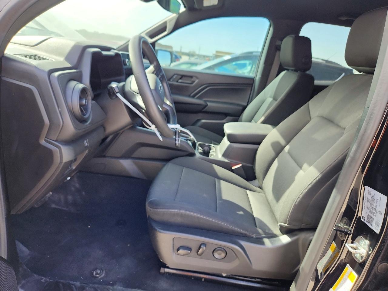 2024 Chevrolet Colorado Trail Boss - Image 7