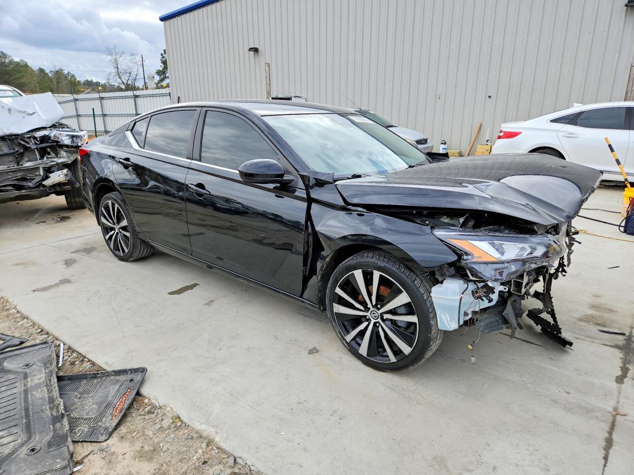 2022 Nissan Altima 2.5 Sr - Image 4